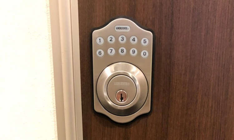 如何打开房门锁